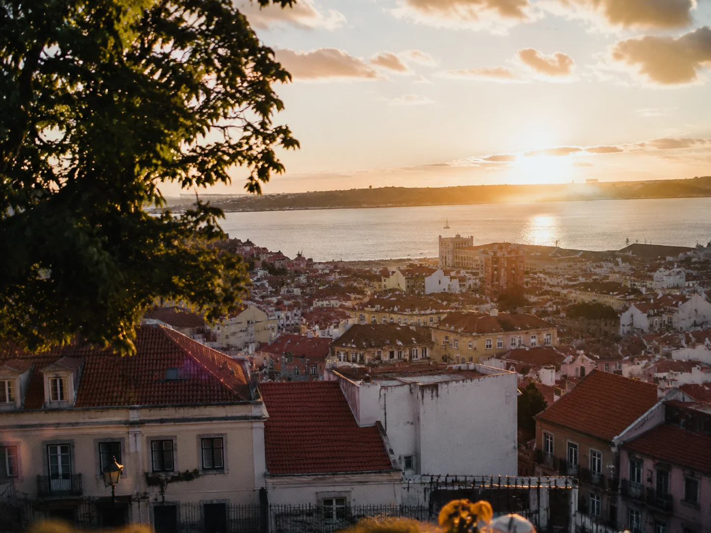 Quanto custa viajar para Portugal e como economizar